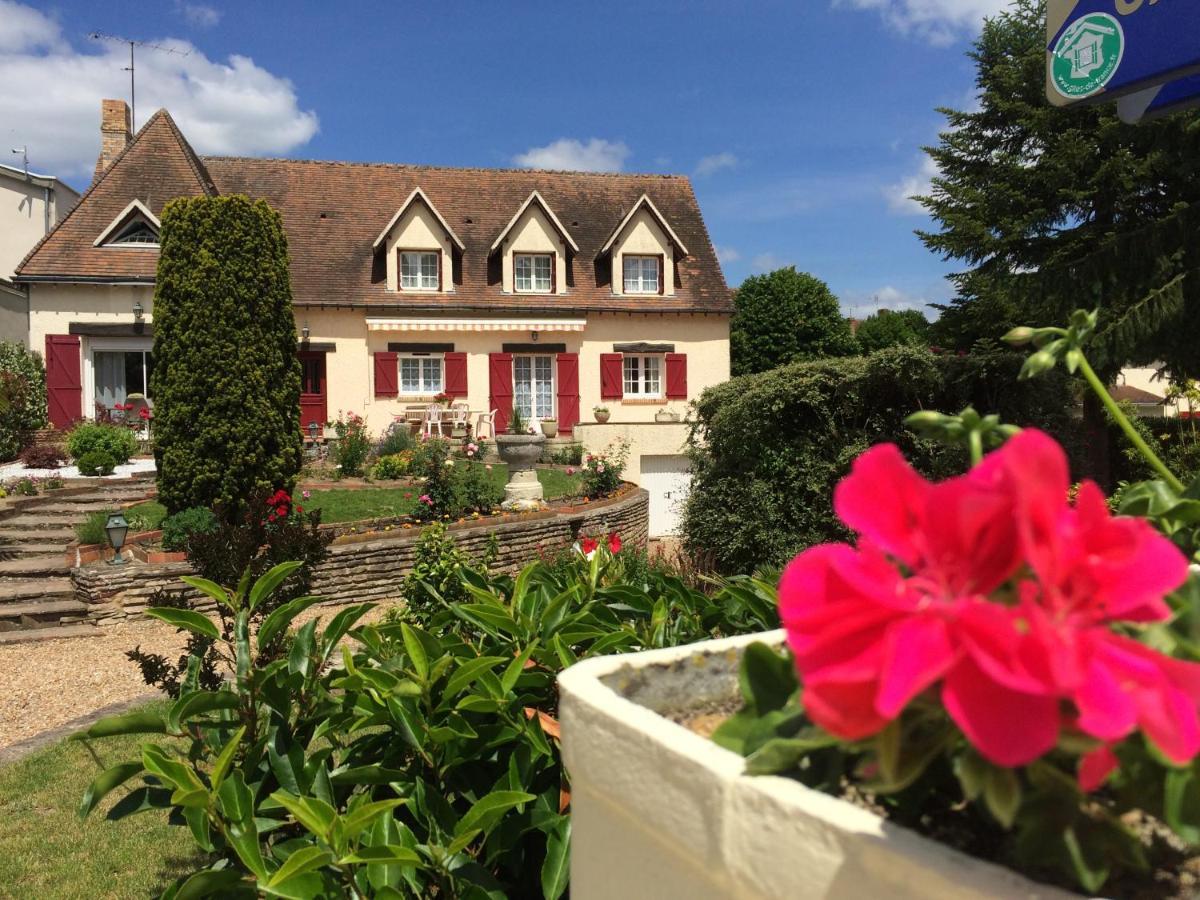 La Noisetiere Hotel Noyers-sur-Cher Exterior foto
